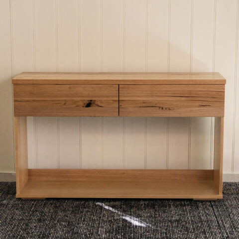 Everest Halltable (2)