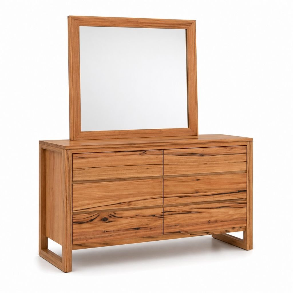 Lyon Dresser