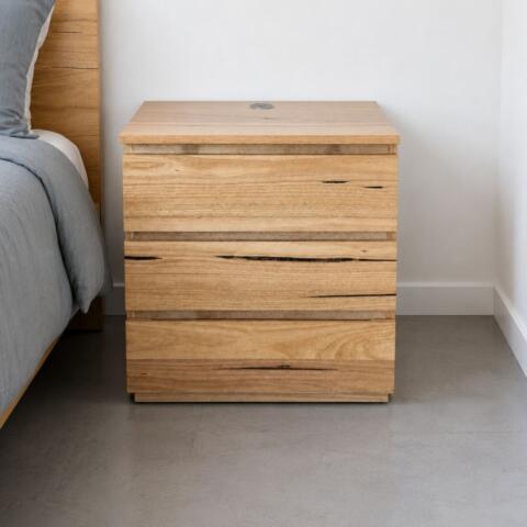 Snowy Bedside