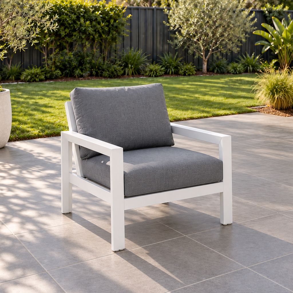 Matzo Armchair White